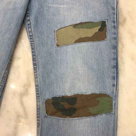Vintage Levi’s 514 Reworked With Camo Patches Size 5 30x31.5 Made in USA - Picture 9 of 15